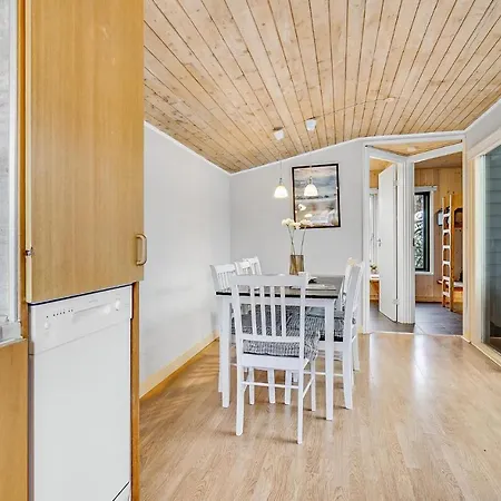 In With Kitchen